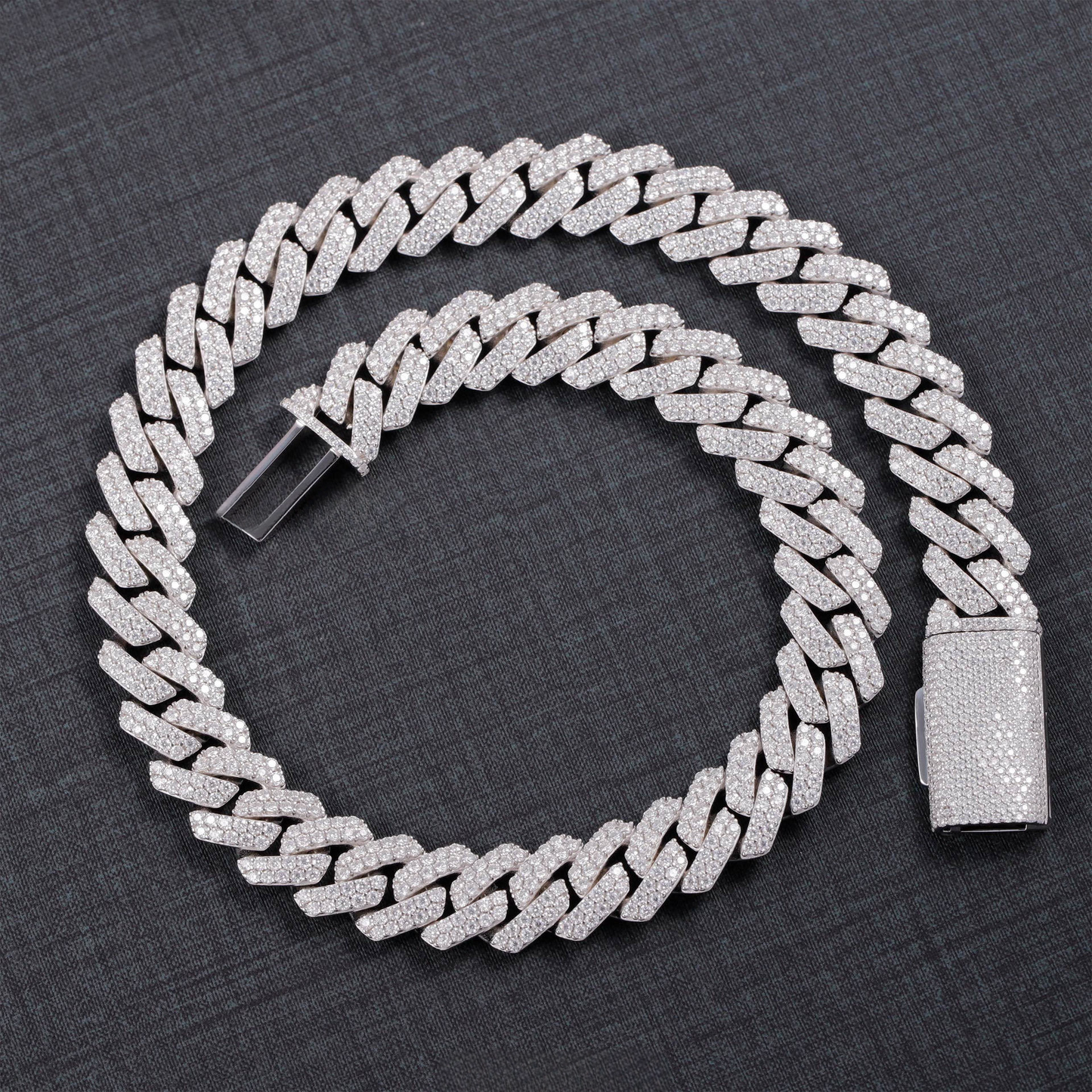 MOISSANITE CUBAN LINK CHAIN WHITE GOLD (ALL SIZES)