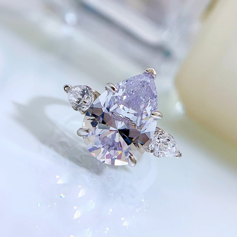 White Crushed Ice Pear Ring