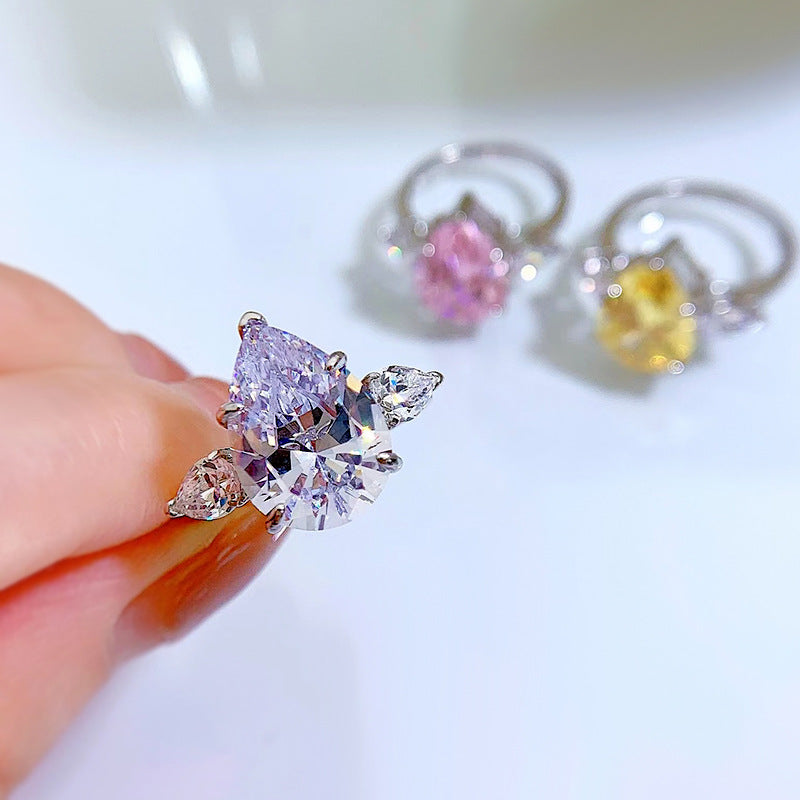 White Diamond Crushed Ice Pear Ring