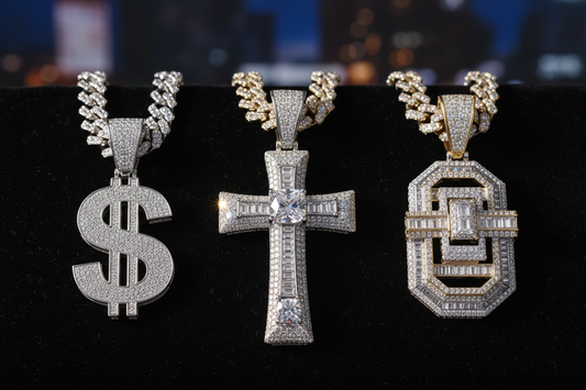 Types of Pendants Explained: Popular Styles, Shapes and Their Meanings