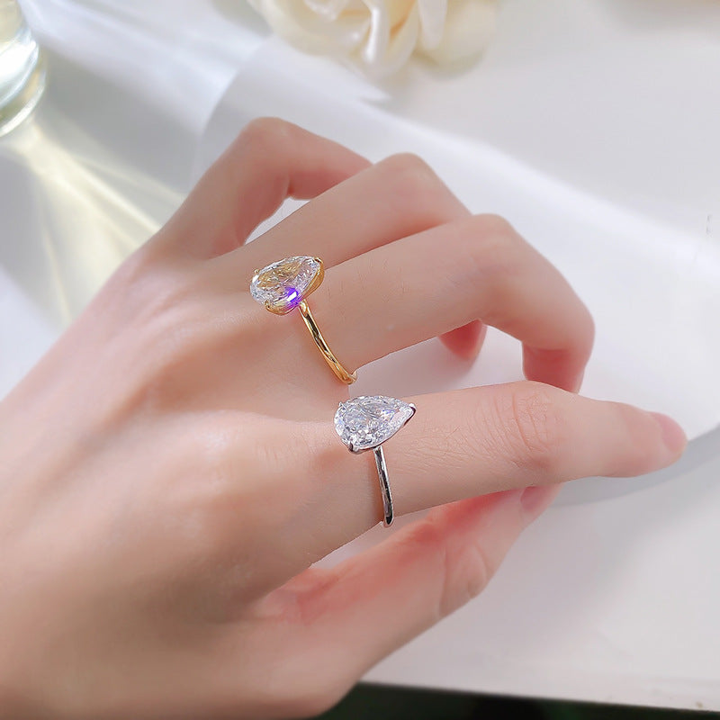 3 CT Pear Cut Solitaire Diamond Ring. Silver 925