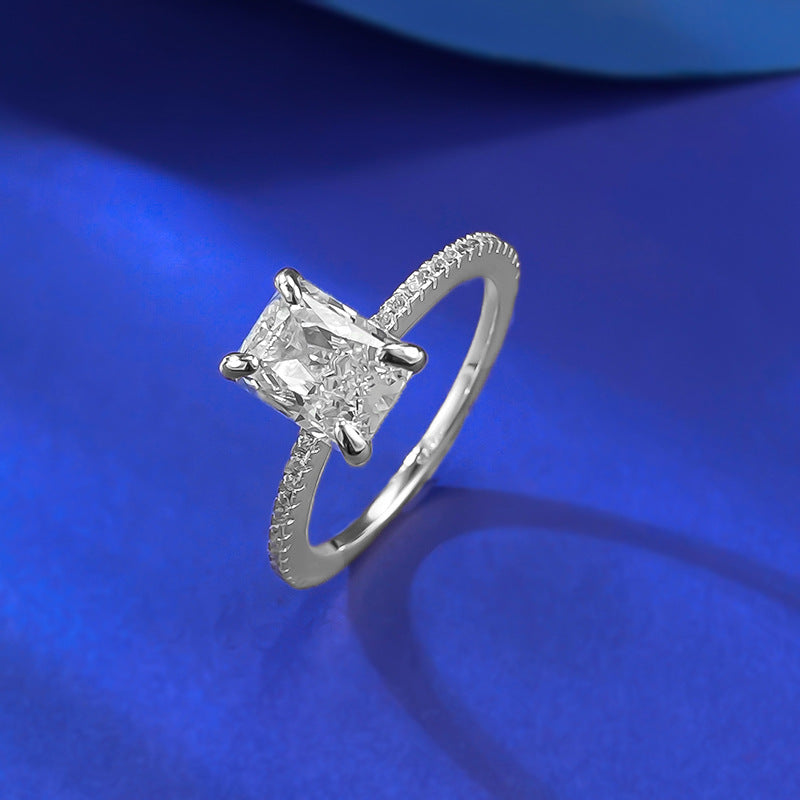 Arctic Light Hidden Halo Ring