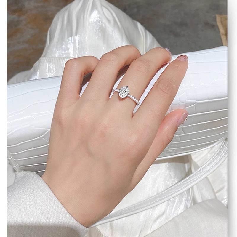 Crushed Ice Glow Oval Ring