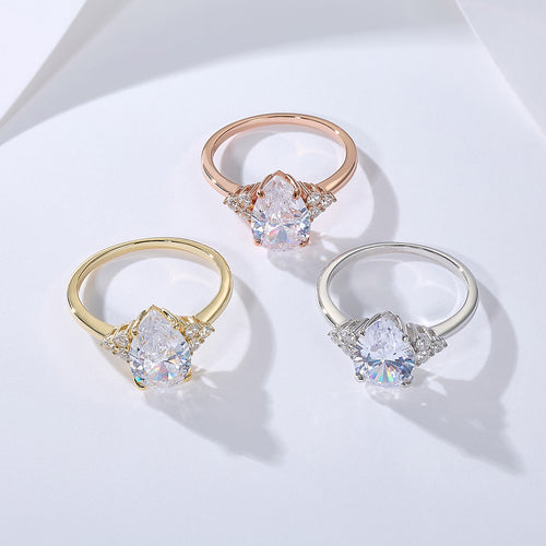 Elegant Teardrop Diamond Ring 