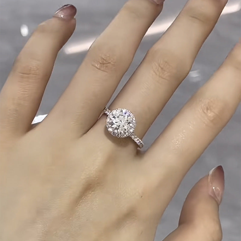 Round Cut Halo Diamond Ring. Pave Ring. 