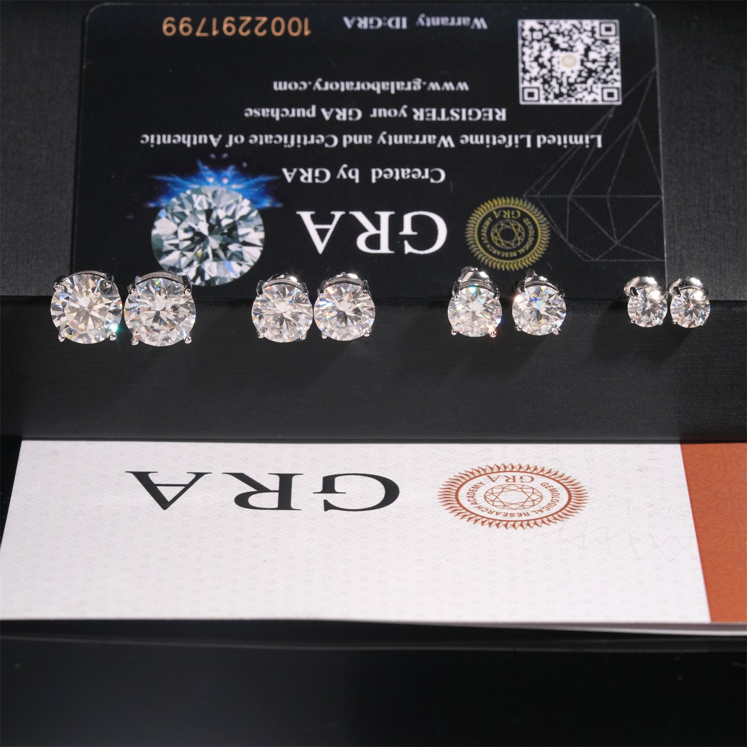VVS MOISSANITE STUD EARRINGS (ALL SIZES)