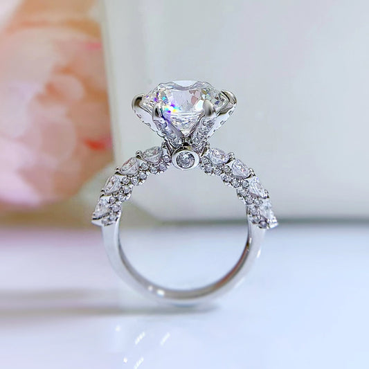 5 Carat Brilliant Round Ring. Six Claw