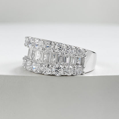 Emerald and Round Cut Diamond Band 