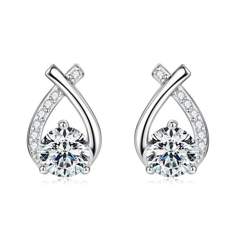 Fishtail Twist Moissanite Stud Earrings