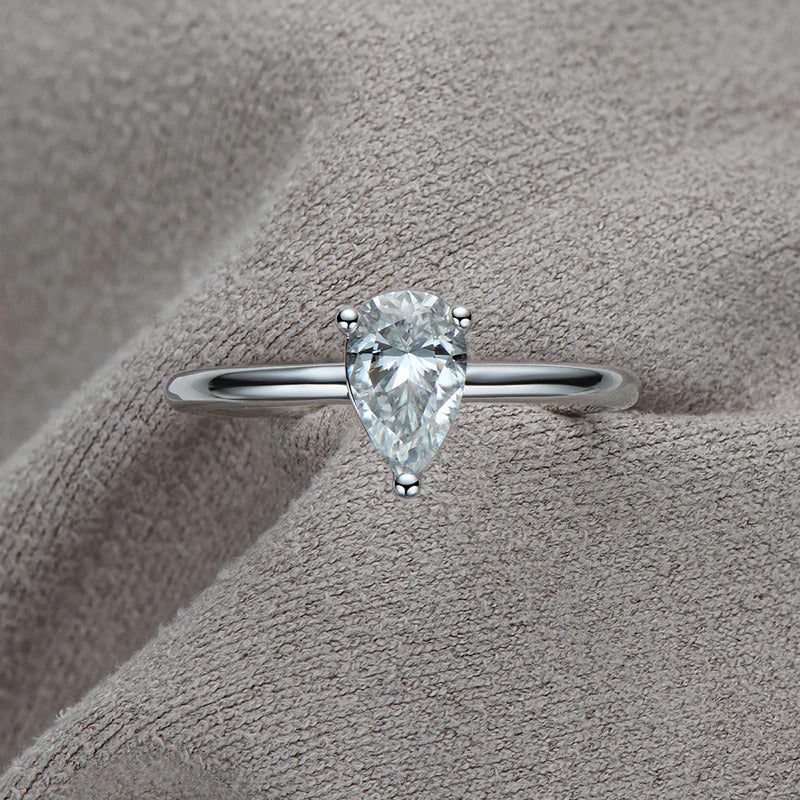 1 carat teardrop ring